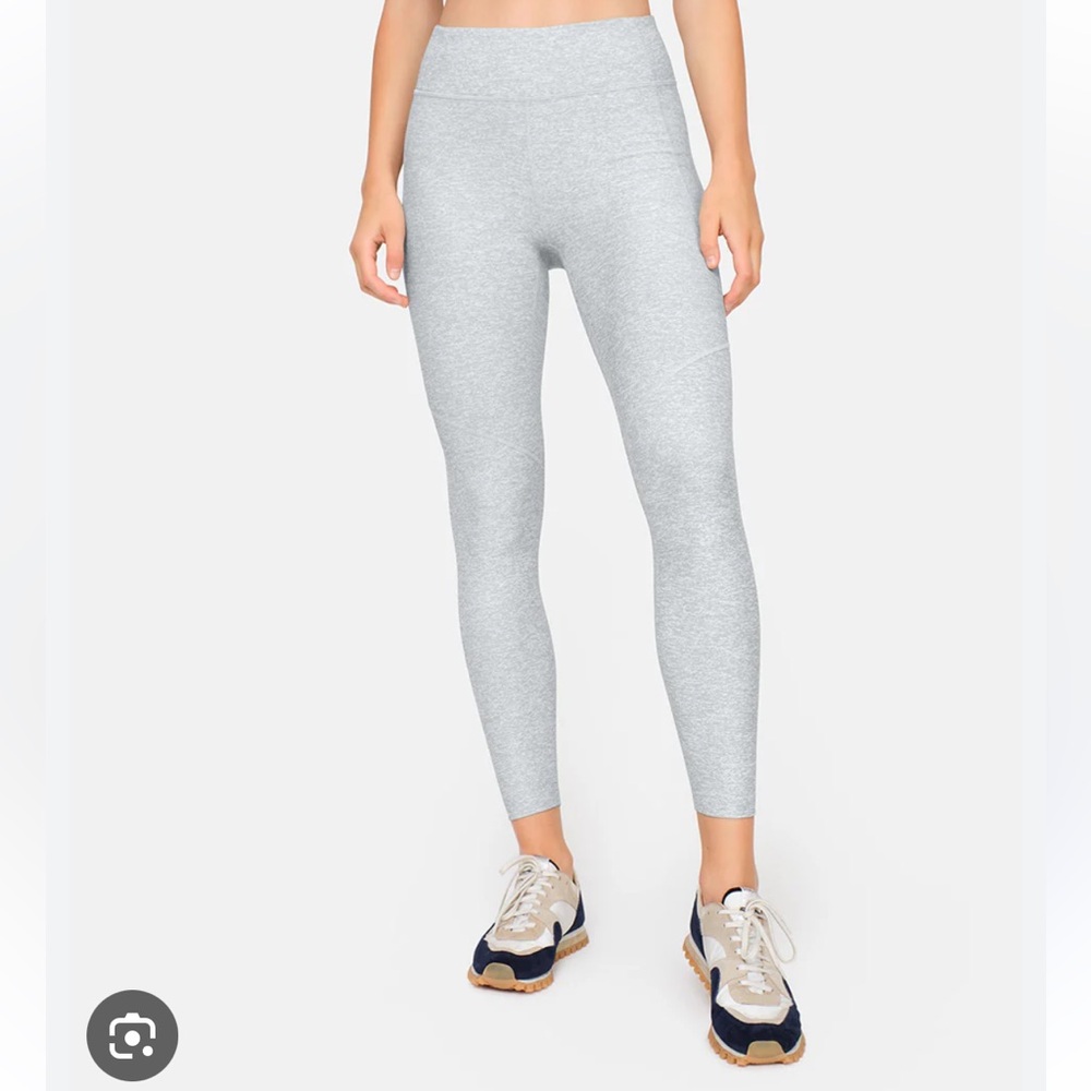 Outdoor Voices Warmup Leggings. Size Medium. 7/8 Length. Grey.